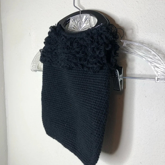 Vintage Crochet Handbag - Picture 2 of 5